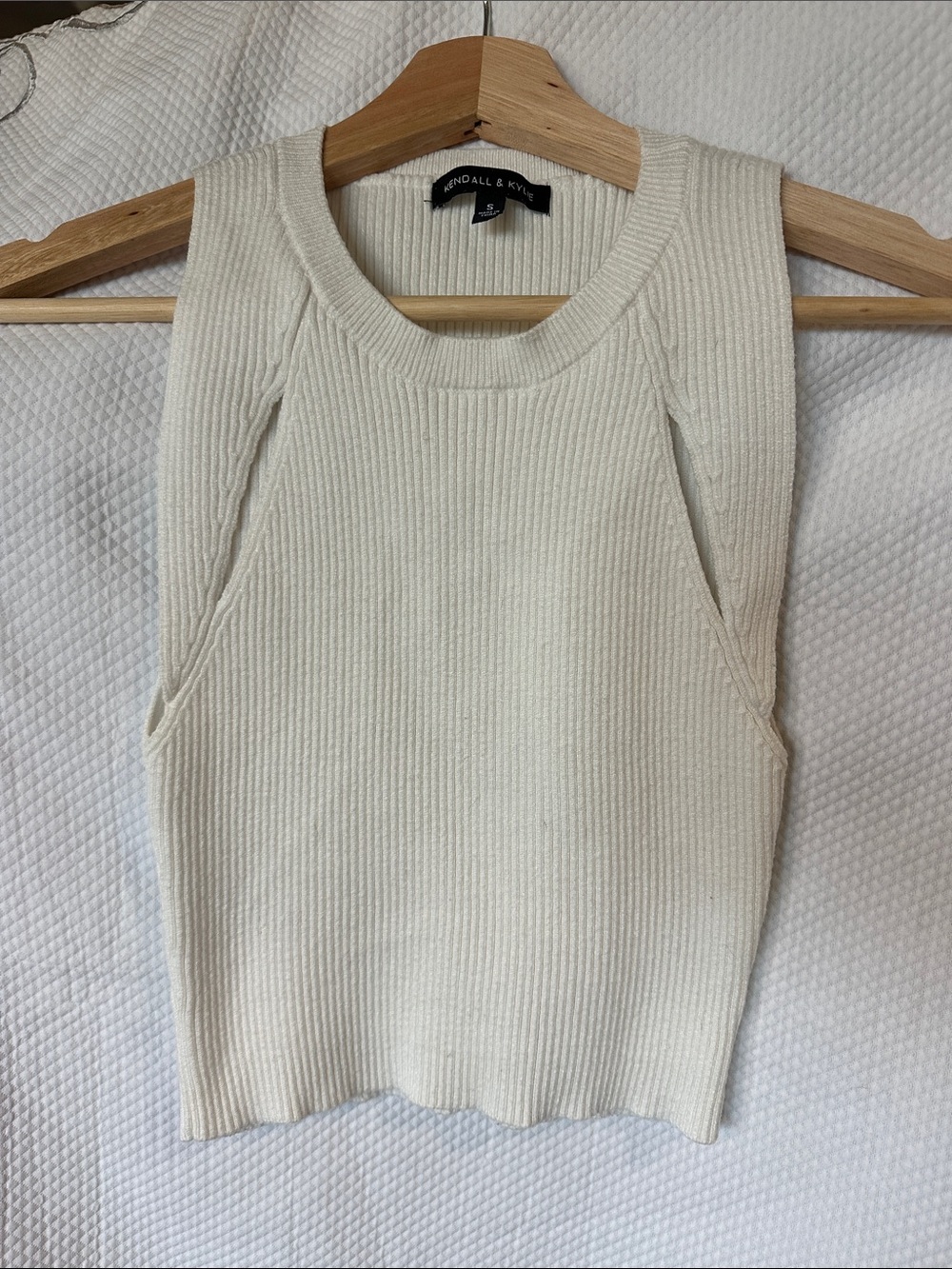 Kendall & Kylie Ivory Ribbed Knit Side Cutout Tank Top Size S